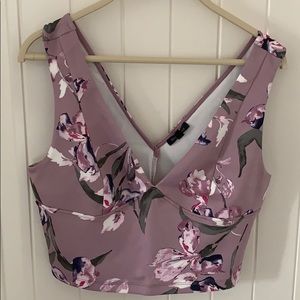 ✨NEW✨ Floral violet crop top